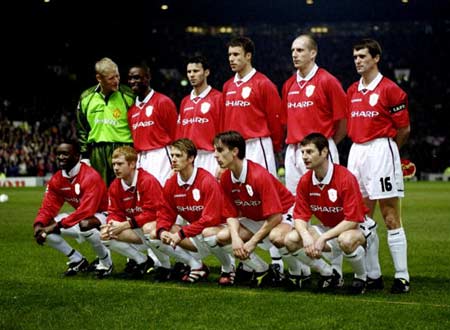 库里秀！超远三分再现全队6人上双，勇士大胜马刺42分稳西部第六.